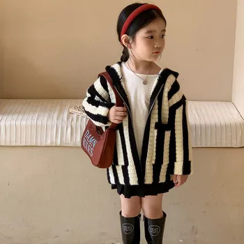 2023, Весна-осень, Новая корейская версия, полосатые повседневные универсальные детские топы с капюшоном для девочек, свитер с капюшоном, пальто для девочек, прекрасный