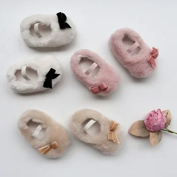 Детская обувь для милой девочки Плюс бархатная противоскользящая обувь для малышей, сохраняющая тепло.