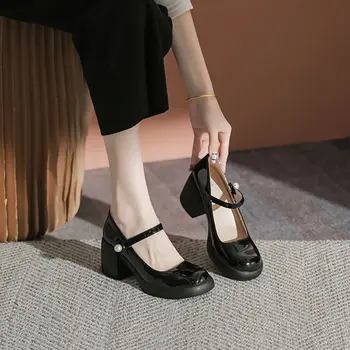 Женская обувь на среднем каблуке 2023 г. Женская Летняя обувь Mary Jane Черная С готическим Жемчугом Повседневная обувь в Японском стиле 