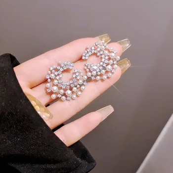 Легкие роскошные жемчужные серьги Женские Премиум-класса из платины с бриллиантовым покрытием s925, серебряные серьги-кольца с цирконами