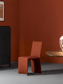Обеденные стулья, итальянская легкая роскошь, современные минималистичные стулья с металлической спинкой для домашнего использования